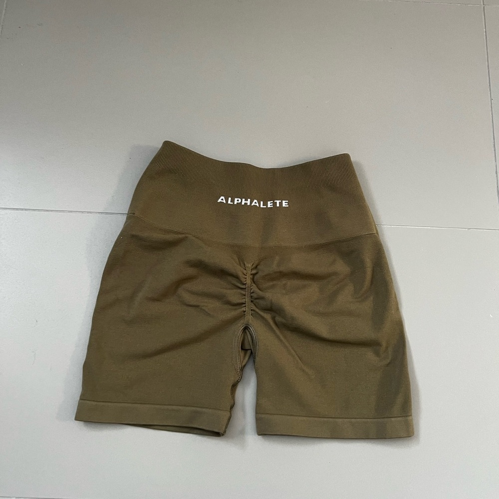 Alphalete Amplify Short